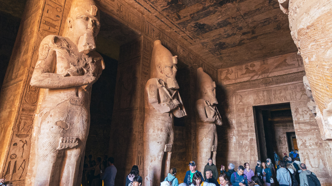 abu simbel van binnen optioneel