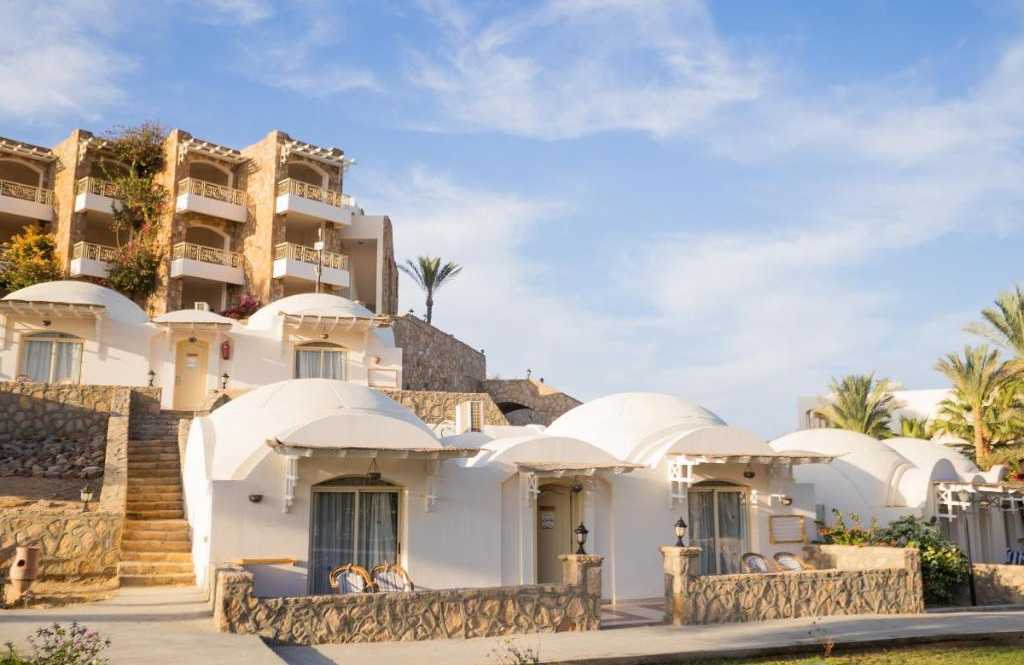brayka bay beachfront bungalows